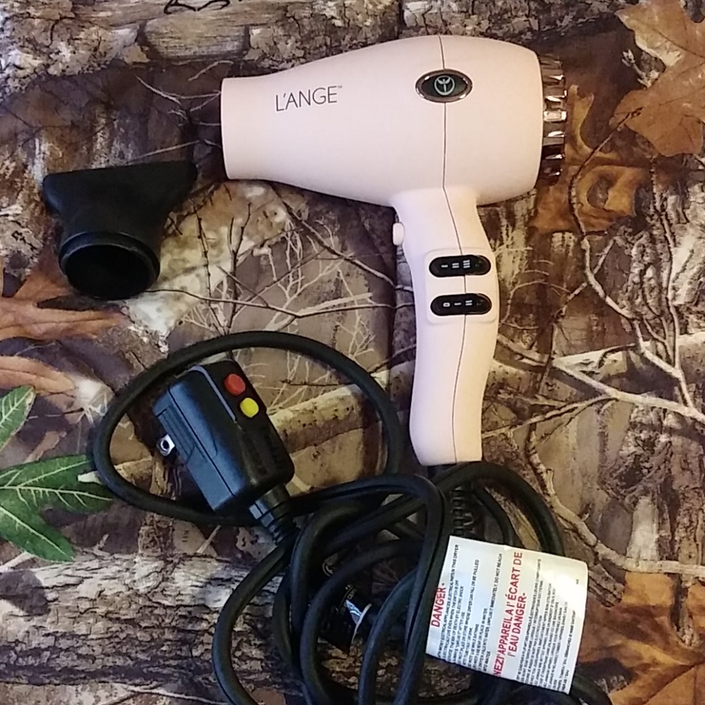 Hair dryer